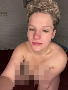 MrMrsRight's Webcam Show