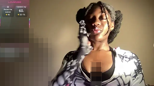 maskedgirl5005's Webcam Show