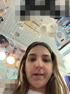 DoriDeluxe66's Webcam Show