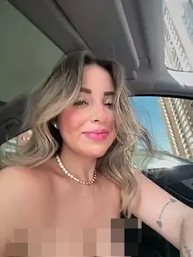 Alirawrz's Webcam Show