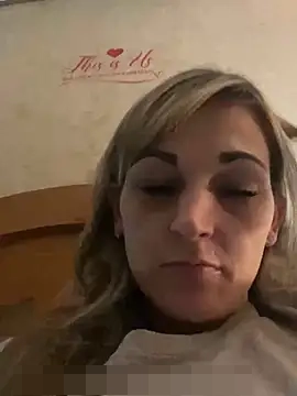 nicole9666's Webcam Show