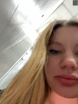 justmilaa's Webcam Show