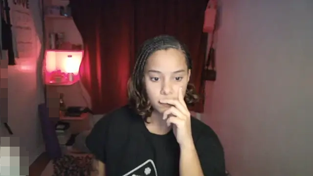 PrettyLittleProblem's Webcam Show