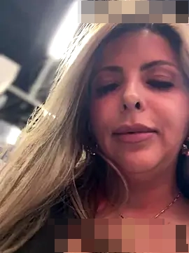 _Abril-Office1's Webcam Show