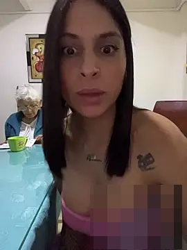 charlotte_stevenss_'s Webcam Show