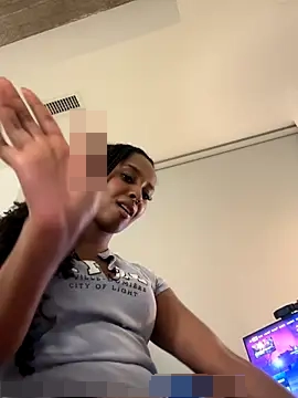 Your_Paris' Webcam Show