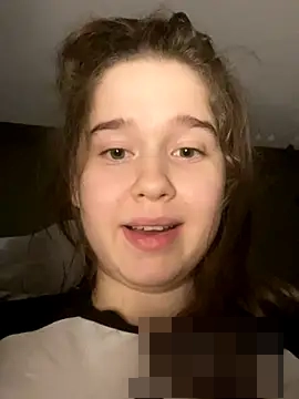 HornyGirlH's Webcam Show