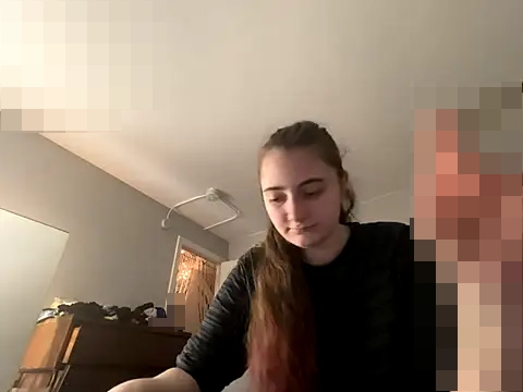 Snowbunnycake_131's Webcam Show