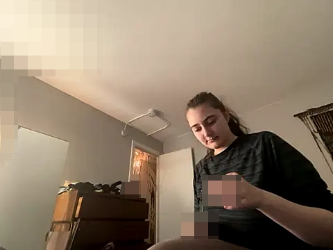 Snowbunnycake_131's Webcam Show