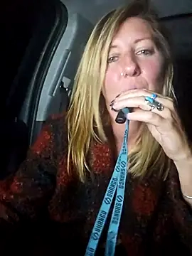 SheIsSomething's Webcam Show