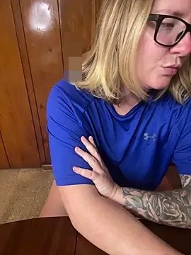 Lizzyloo's Webcam Show