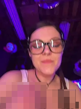 BlaizeyBBy's Webcam Show