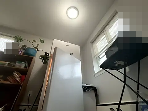 Snowbunnycake_131's Webcam Show