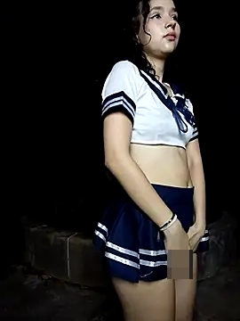 sweet_outdoor_charm's Webcam Show