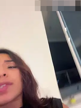 Alice_surprise's Webcam Show