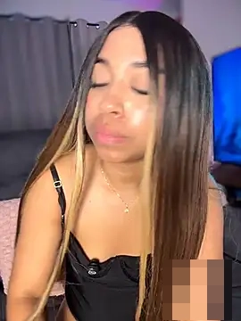 bella__honey's Webcam Show