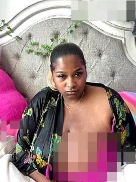 BigFineSelena's Webcam Show