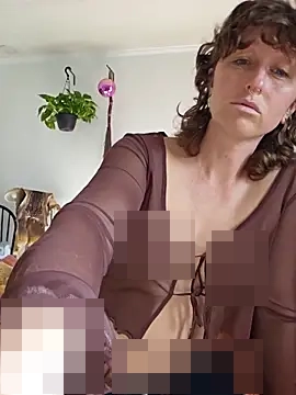 mossy_kiss' Webcam Show