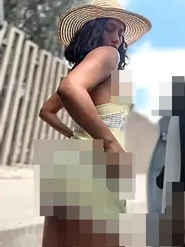 sexi_noemi's Webcam Show