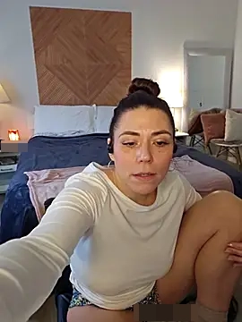 Ellie-L-Elizabeth's Webcam Show