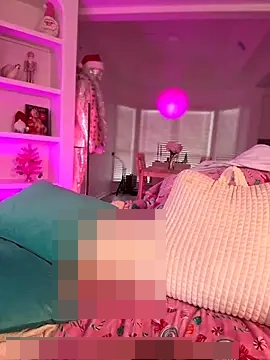 SerenaCloud's Webcam Show