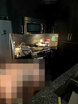 GingerSnap33's Webcam Show