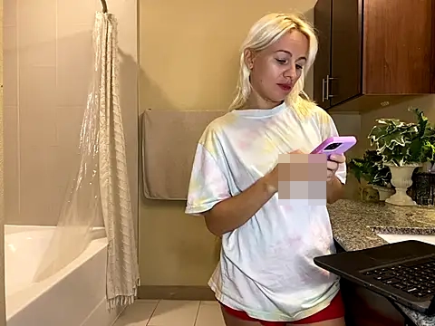 girlfriendmissy's Webcam Show