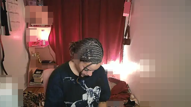 PrettyLittleProblem's Webcam Show