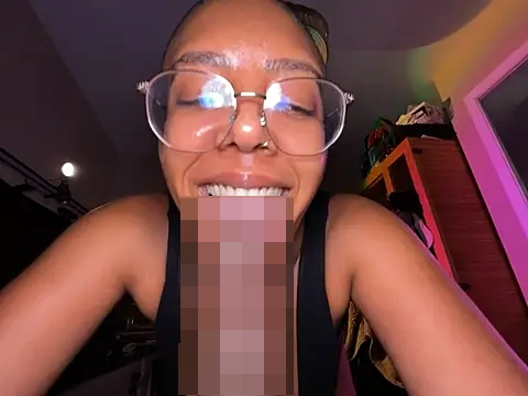 aliayourfav's Webcam Show