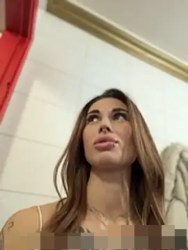 Charming_Ritta's Webcam Show