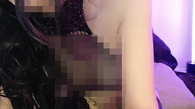 Midnightrose11's Webcam Show