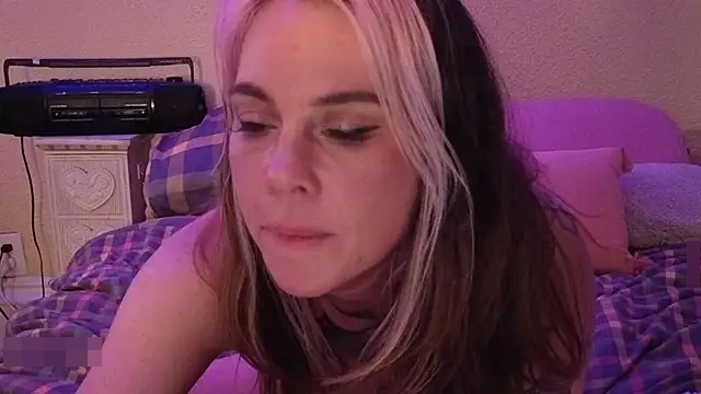 roxiebaby's Webcam Show