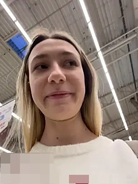 Lia__Love's Webcam Show