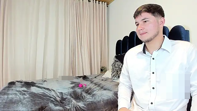 CameronyMartinn's Webcam Show