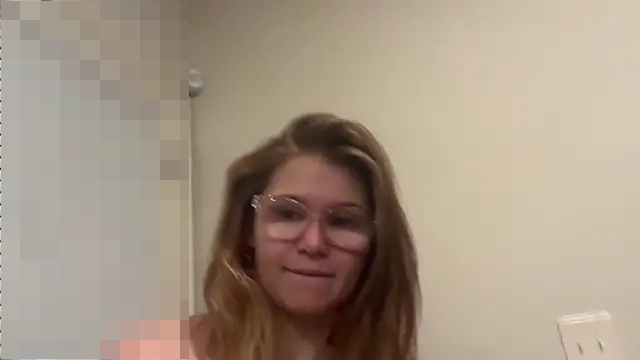 Riley_ray69's Webcam Show