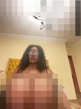 xXXSexyamazon's Webcam Show