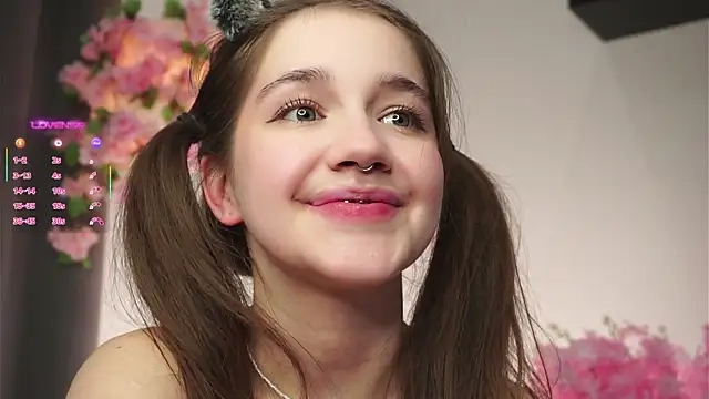 AmiLewis' Webcam Show