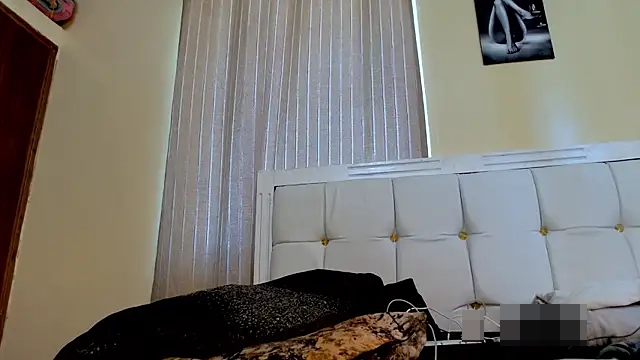 Snow_colada's Webcam Show