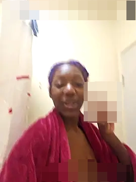 oliviaprettypussy's Webcam Show