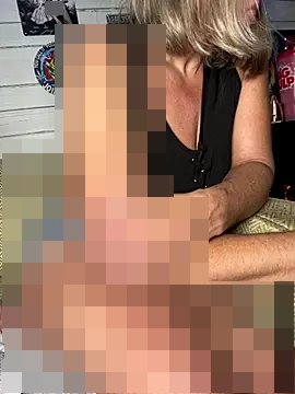 TrenaAnne's Webcam Show