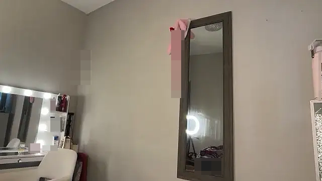 Sophiasecretsx's Webcam Show