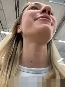 Lia__Love's Webcam Show