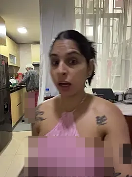 charlotte_stevenss_'s Webcam Show