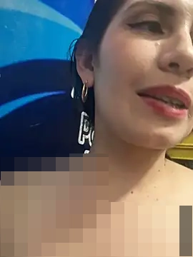 Alysson--'s Webcam Show