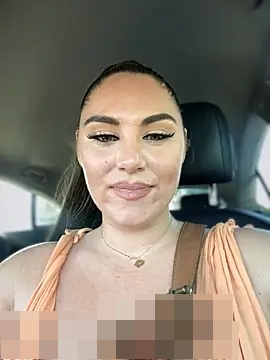 lovely_beast's Webcam Show