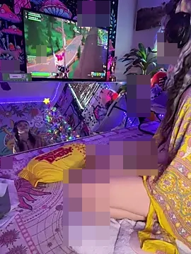 Cutiepiespanks' Webcam Show