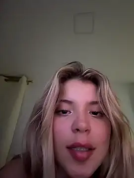 _Alicee_1's Webcam Show