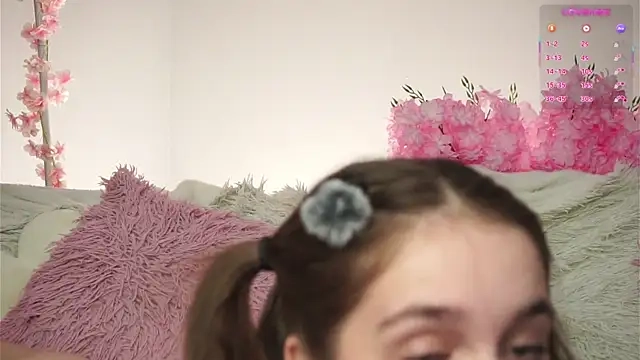 AmiLewis' Webcam Show