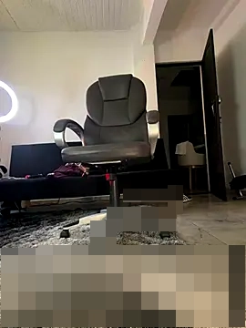 aly_golden_'s Webcam Show