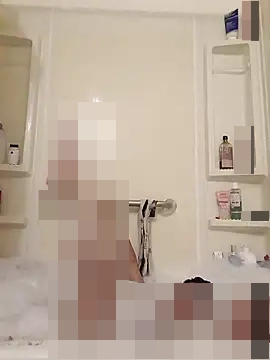 MZThang2Kute's Webcam Show